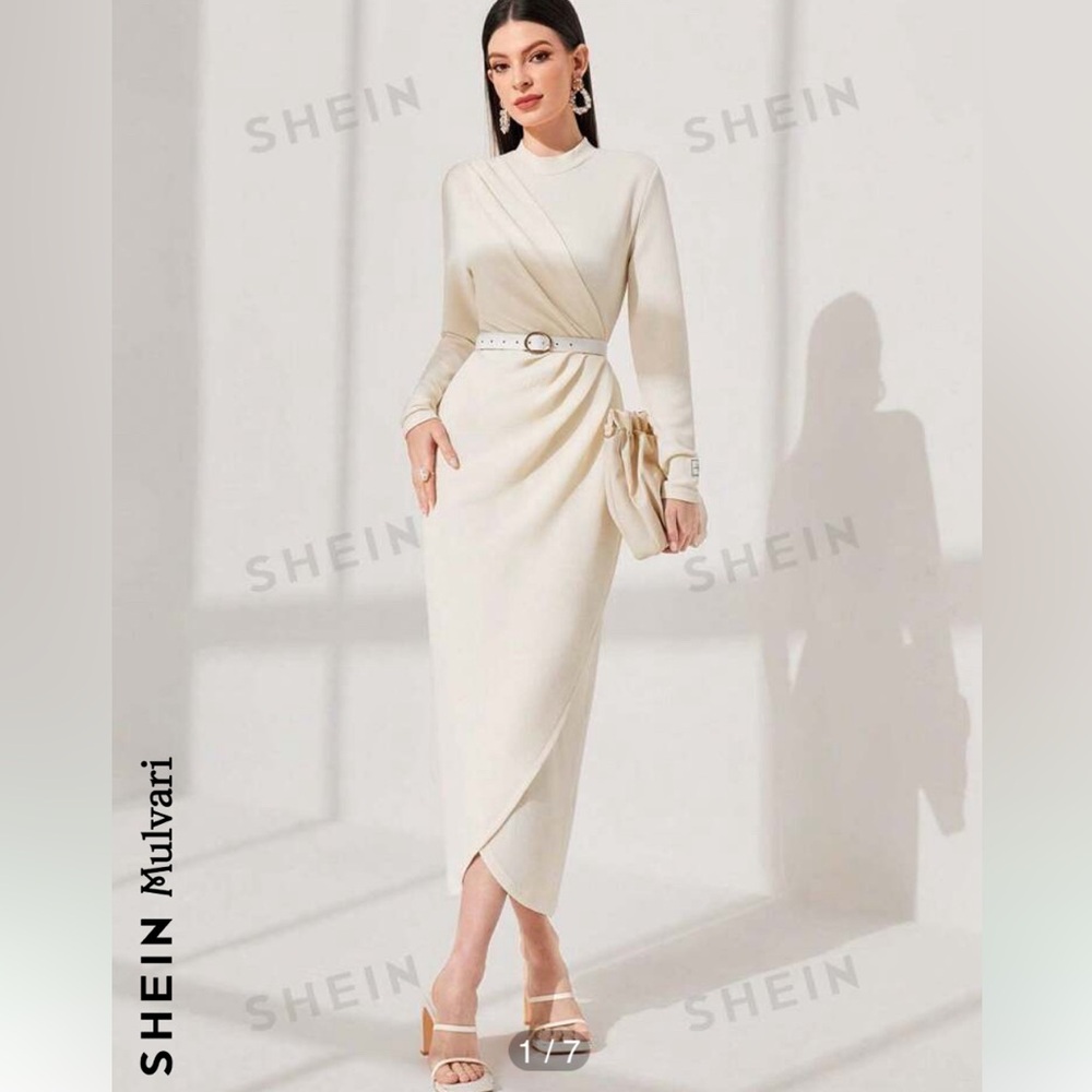 Mulvari Solid Wrap Hem Dress without a belt